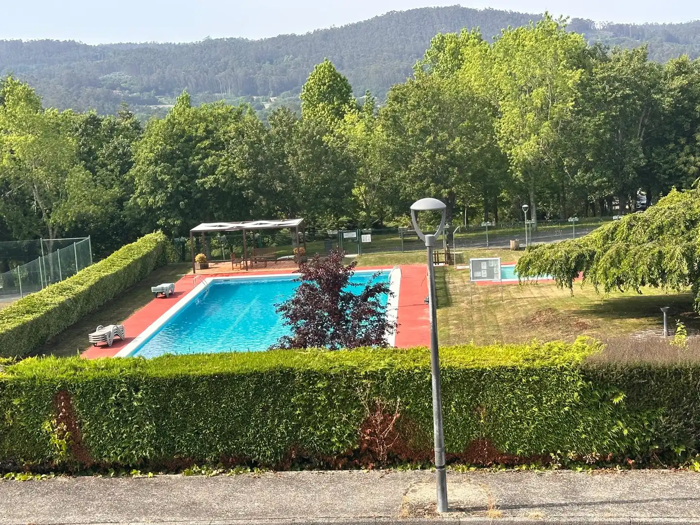 Swimming pool of Detached homes for sale in Brión  with Heating, Private garden and Parquet flooring