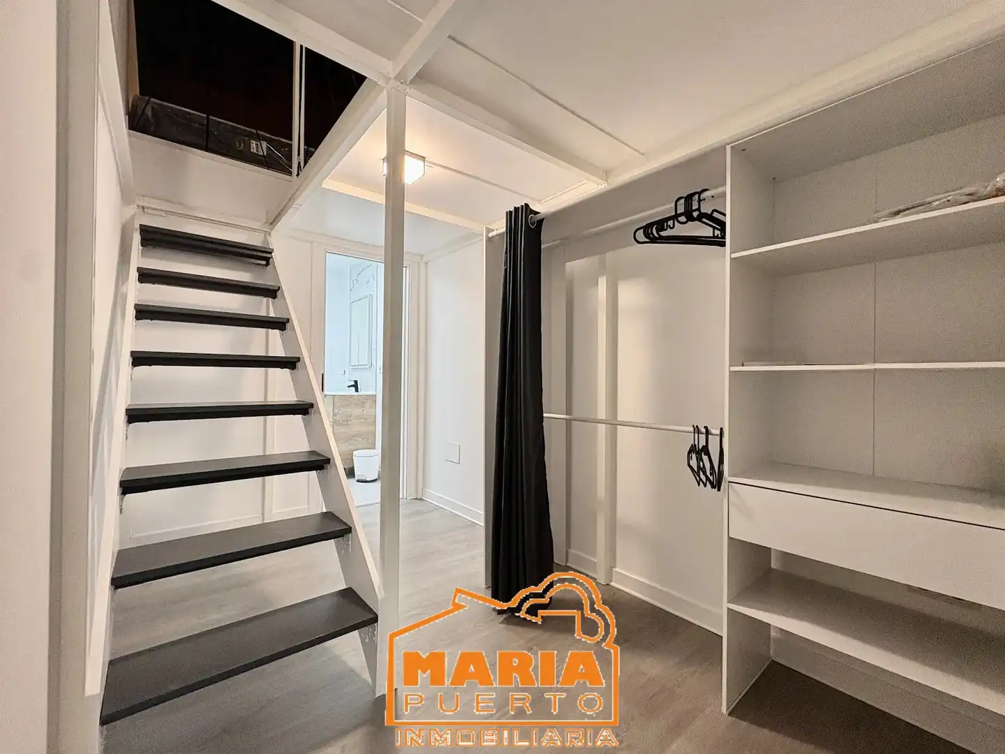 Apartamento para compartir en Málaga con Aire acondicionado, Amueblado y Lavadora