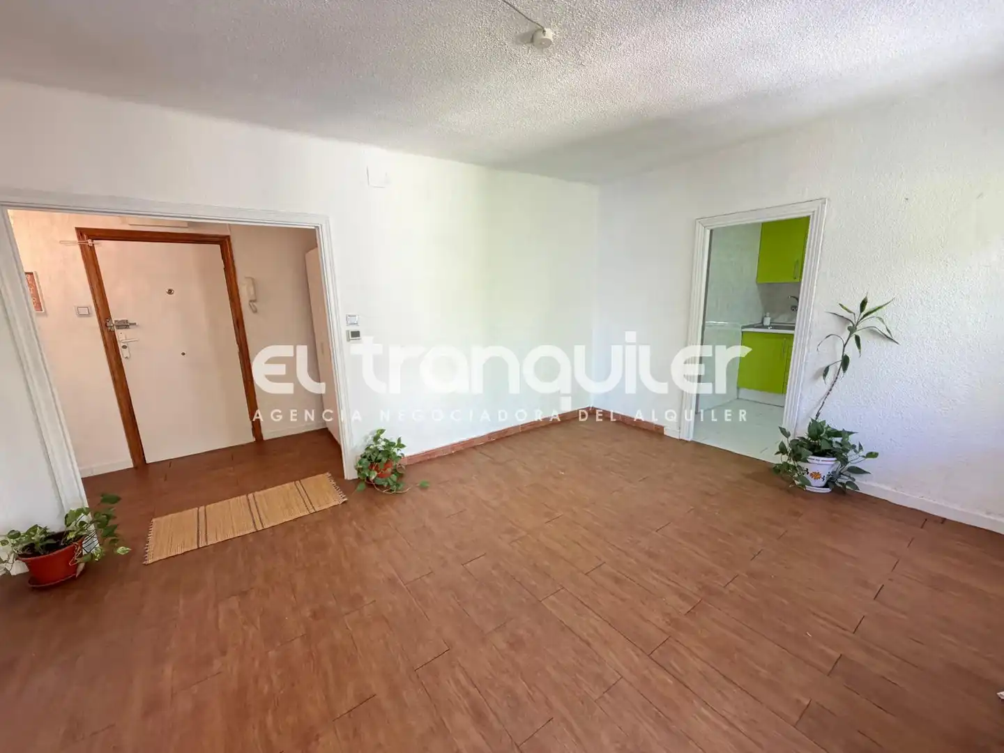 Sala de estar de Piso de alquiler en Madrid con Aire acondicionado, Terraza y Amueblado