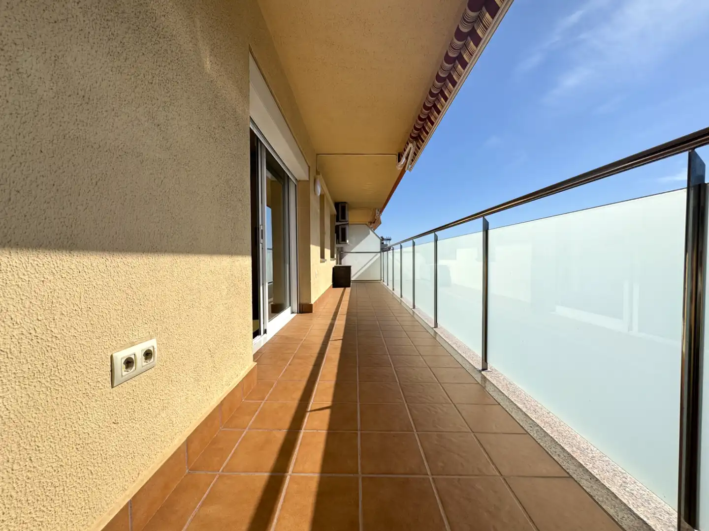 Terrassa de Pis en venda en Santa Susanna amb Aire condicionat, Jardí privat i Parquet