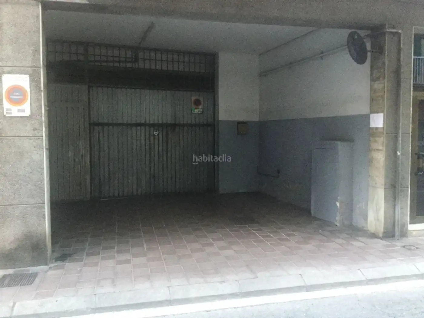 Moto en alquiler en Carrer de les Torres 42, imagen 2
