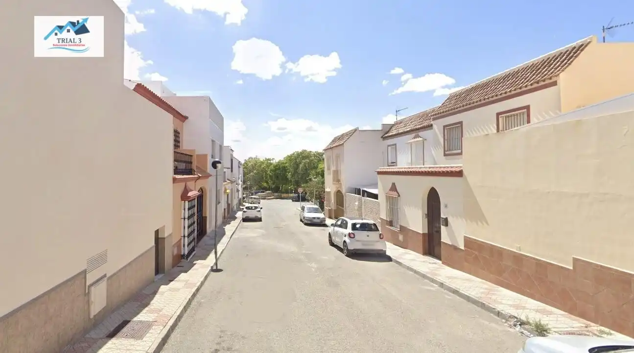 Exterior view of Houses for sale in Paradas