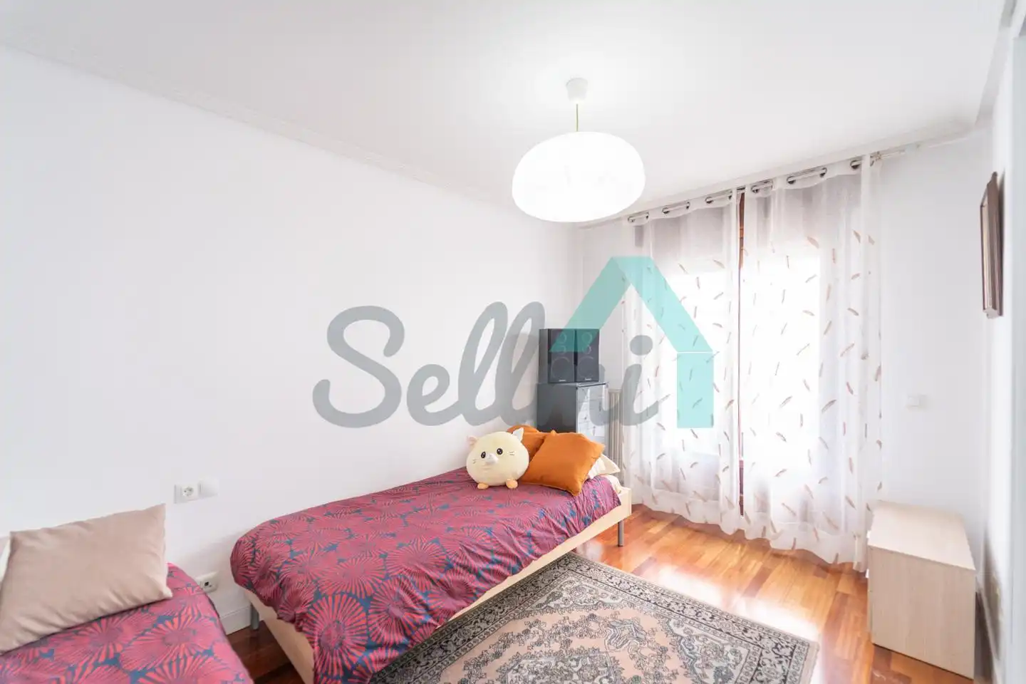 Habitación de Ático en venta en Oviedo  con Calefacción, Parquet y Terraza