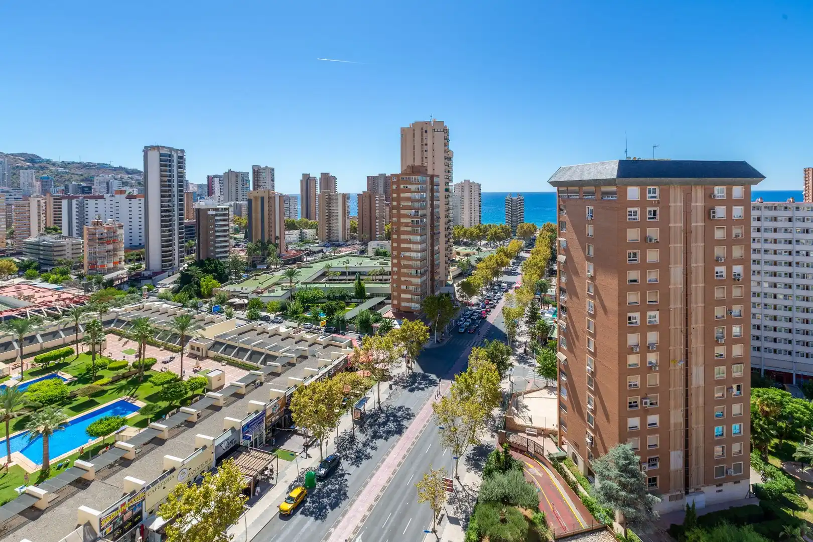 Vista exterior de Piso en venta en Benidorm con Aire acondicionado, Calefacción y Piscina comunitaria
