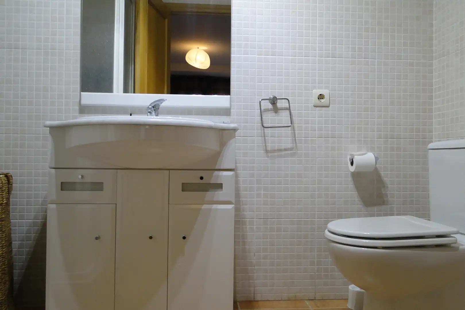 Badezimmer von Dachboden zum Verkauf in Sueca mit Abstellraum
