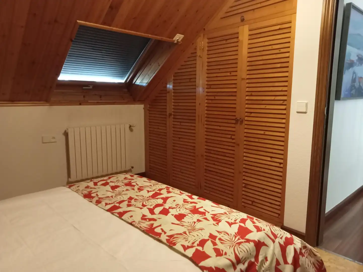 Habitación de Casa o chalet en venta en Vilagarcía de Arousa con Calefacción, Piscina y Balcón