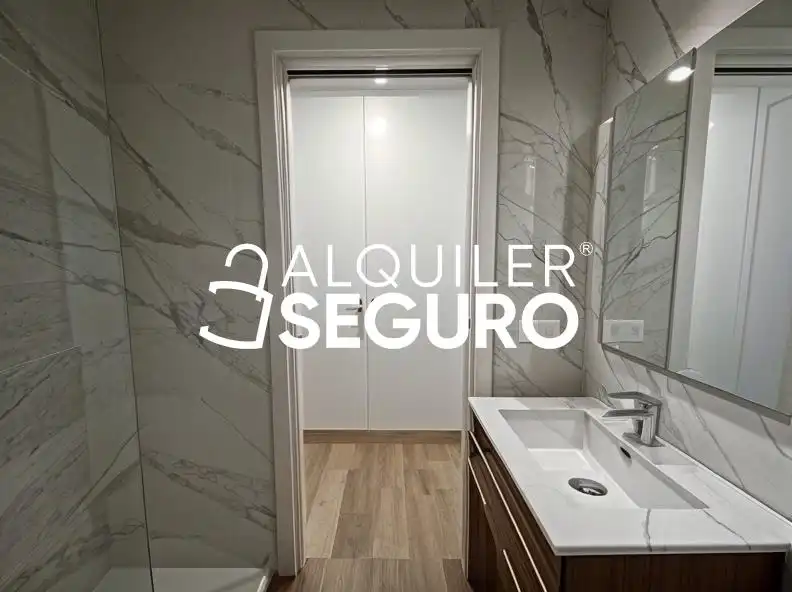 Bany de Àtic de lloguer en Las Rozas de Madrid amb Calefacció i Terrassa