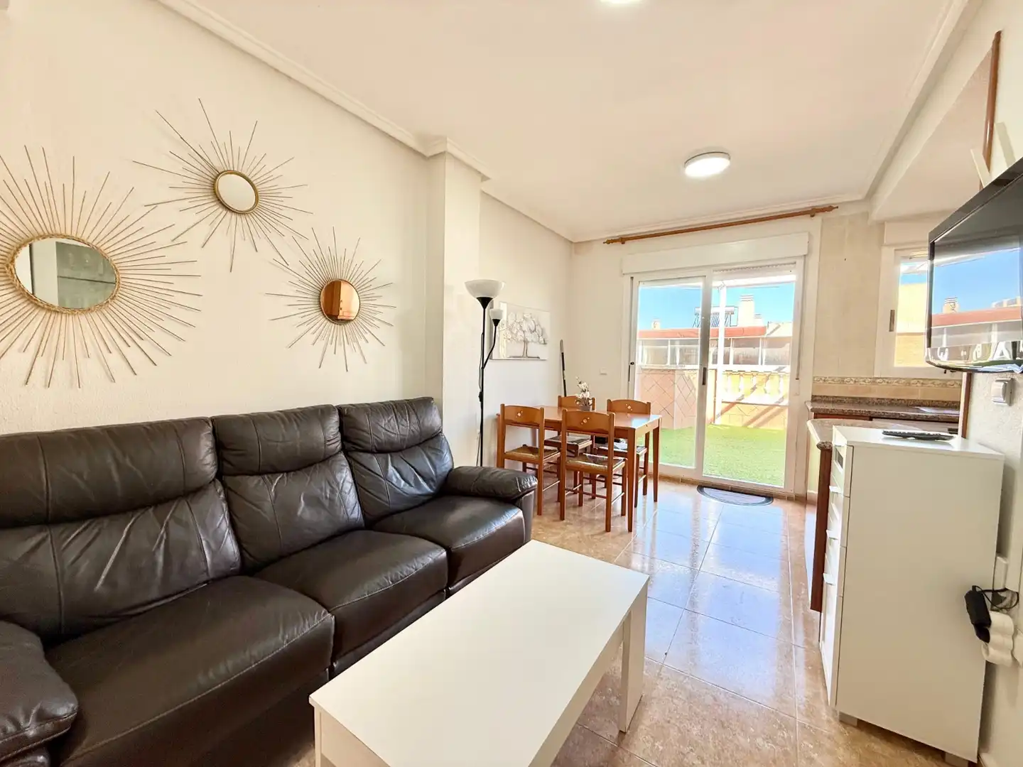 Sala de estar de Apartamento de alquiler en Guardamar del Segura con Aire acondicionado, Calefacción y Amueblado