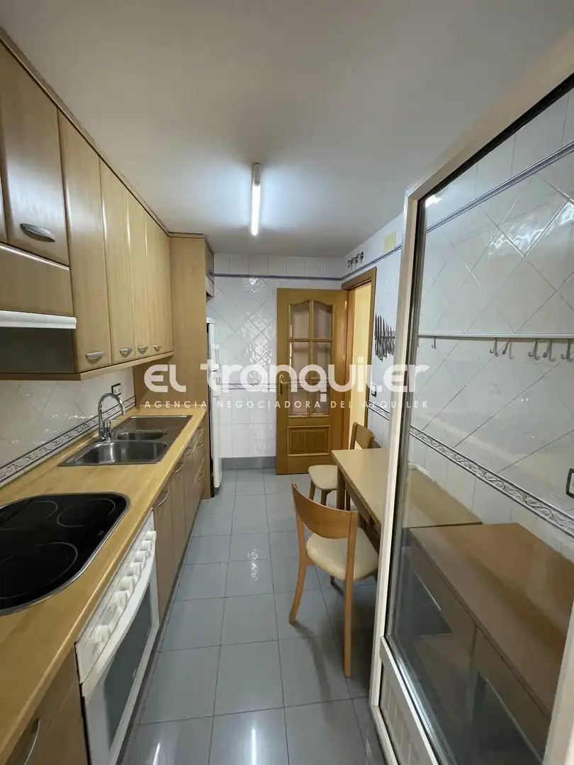 Appartamento con giardino in affitto a Calle Hospital, imagen 4
