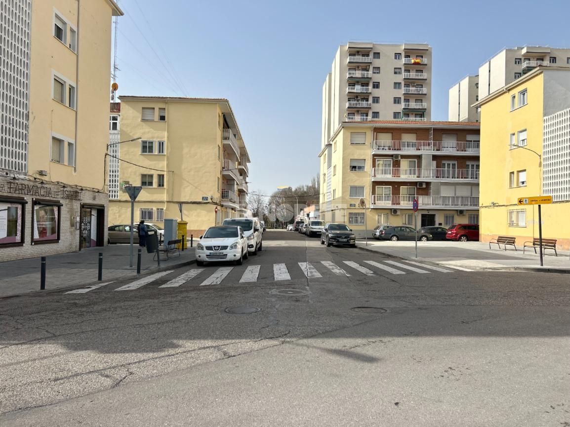 Vista exterior de Garaje de alquiler en Guadalajara Capital