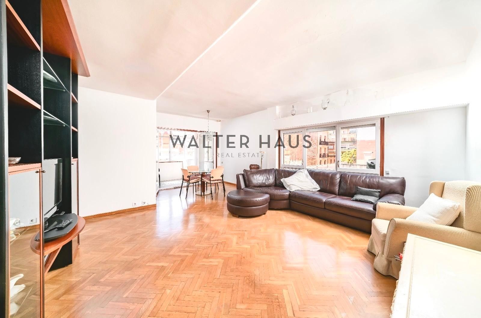 Sala de estar de Piso en venta en  Barcelona Capital con Aire acondicionado, Calefacción y Terraza