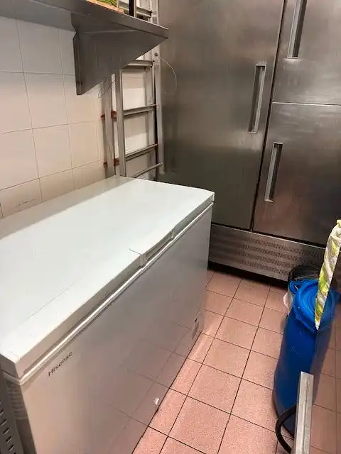Local comercial en traspaso en Avenida Países Escandinavos 11, imagen 26