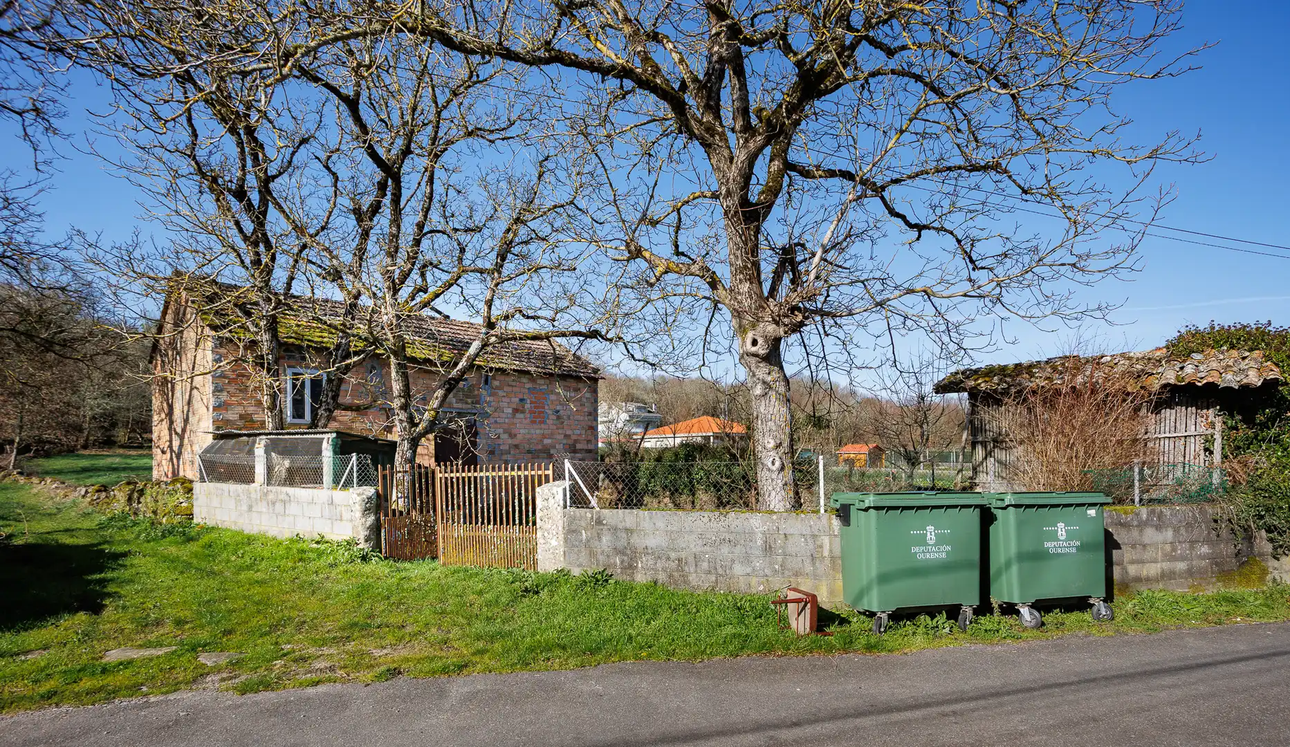 Finca rústica en venda en Vilar de Barrio amb Moblat