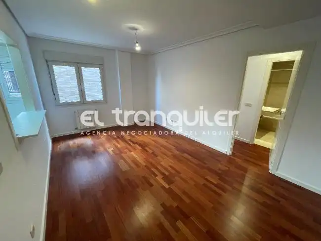 Bedroom of Flat for rent in Collado Villalba  with Storage room, Washing machine and Alarm