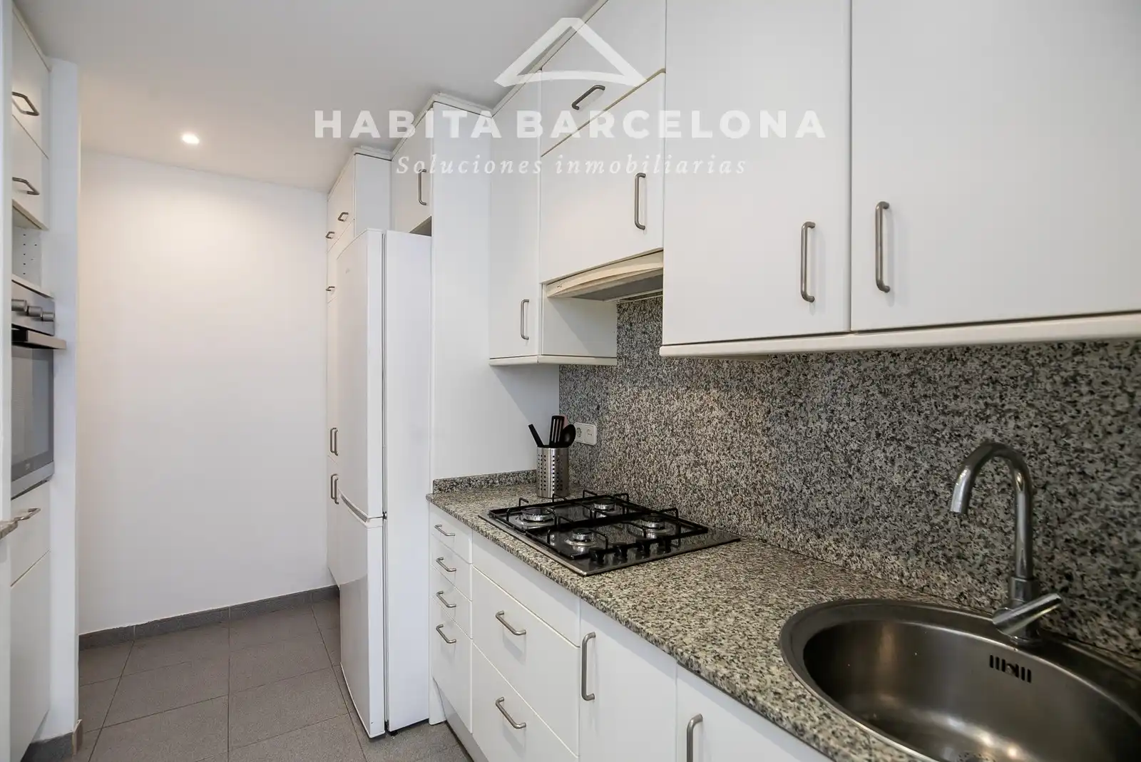 Cuina de Pis en venda en Barcelona amb Aire condicionat, Calefacció i Parquet