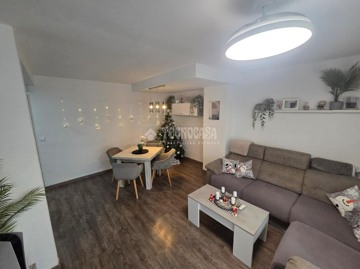 Sala d'estar de Pis en venda en Málaga Capital amb Aire condicionat i Piscina comunitària