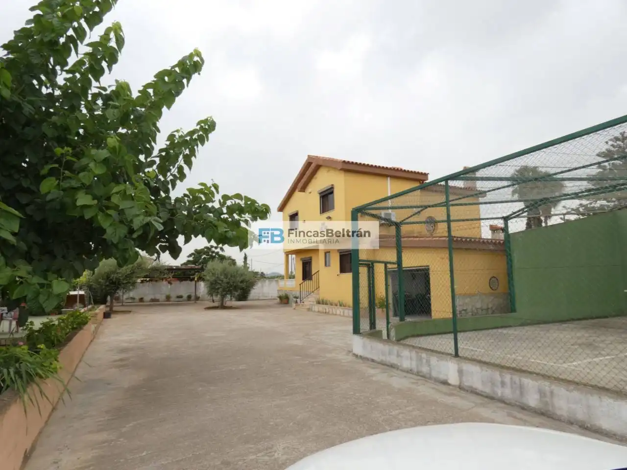 Vista exterior de Casa o xalet en venda en Benicarló amb Aire condicionat, Calefacció i Jardí privat