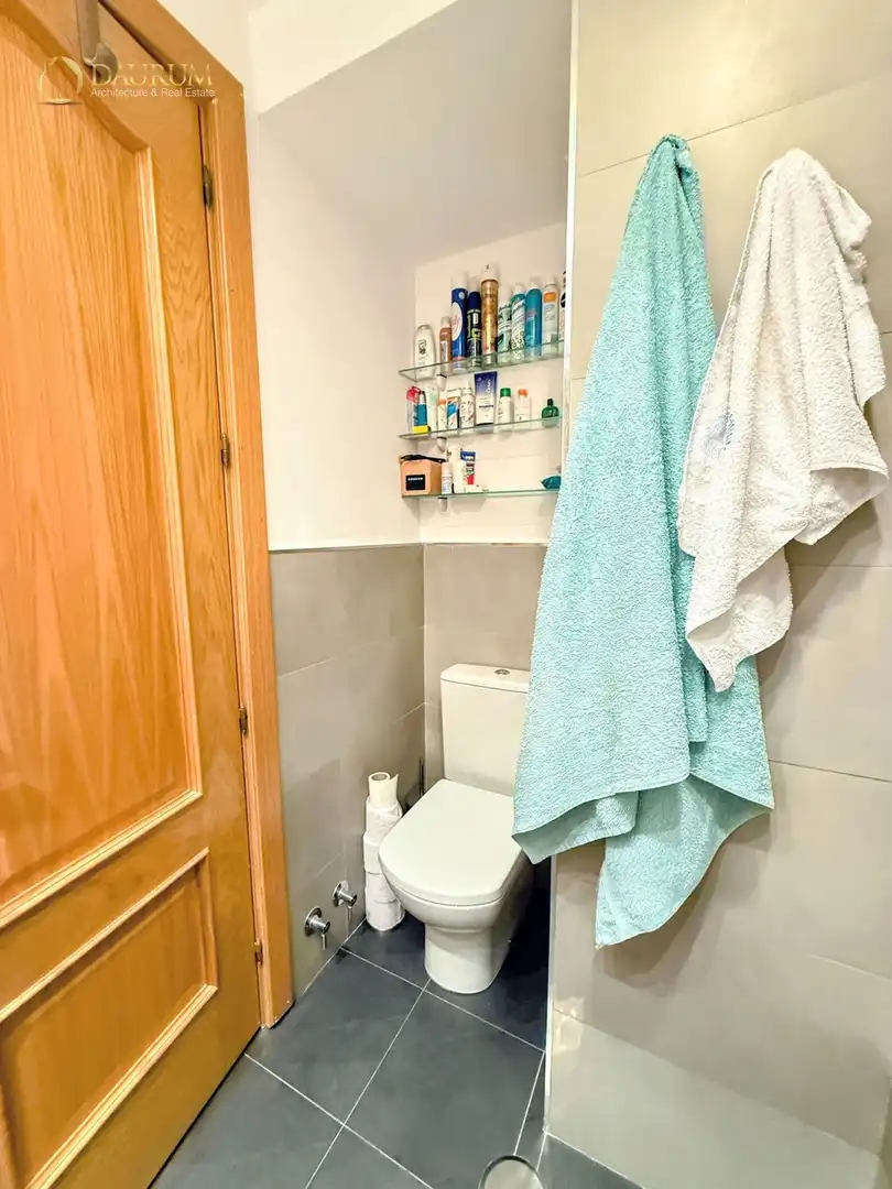 Baño de Piso en venta en Madrid con Aire acondicionado, Calefacción y Terraza