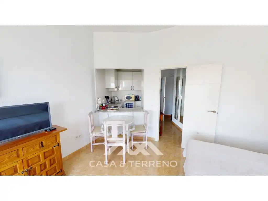 Garden of Study for sale in Algarrobo  with Air Conditioner and Community pool