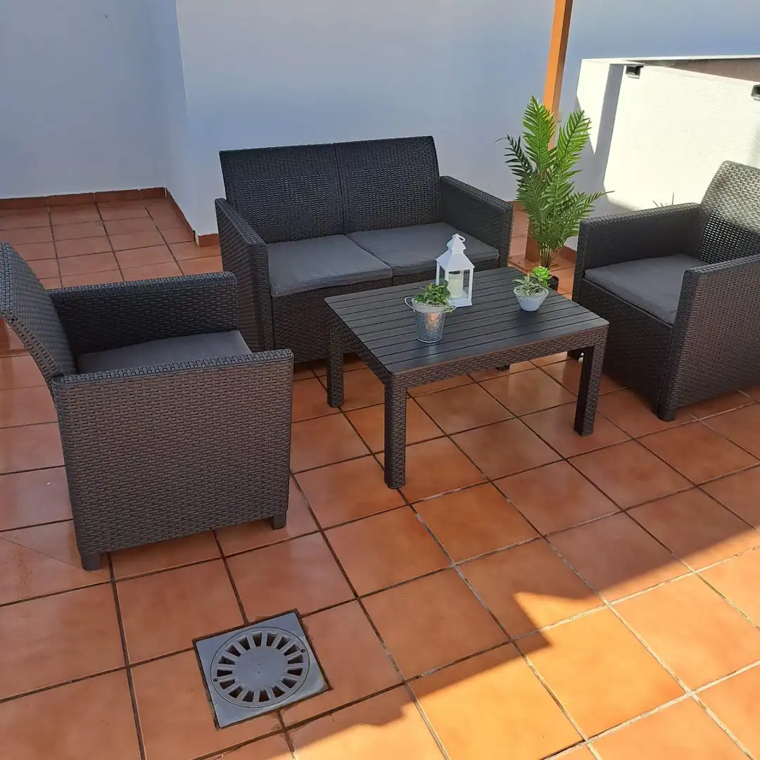 Ático con terraza en alquiler en Calle Fábrica Nueva 22, imagen 4