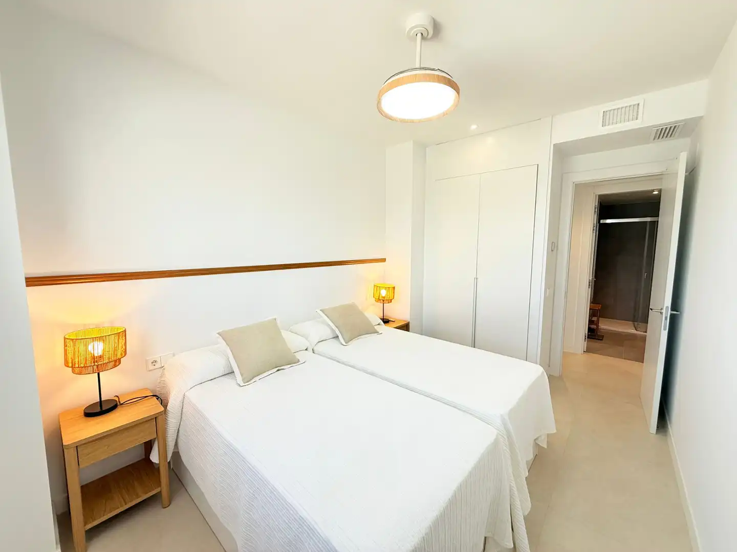 Habitación de Ático en venta en Vélez-Málaga con Aire acondicionado, Trastero y Piscina