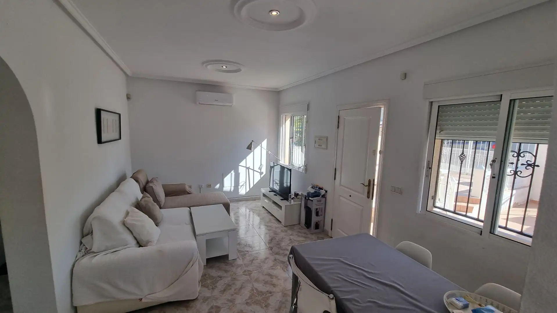 Sala de estar de Casa o chalet en venta en Rojales con Aire acondicionado, Jardín privado y Terraza