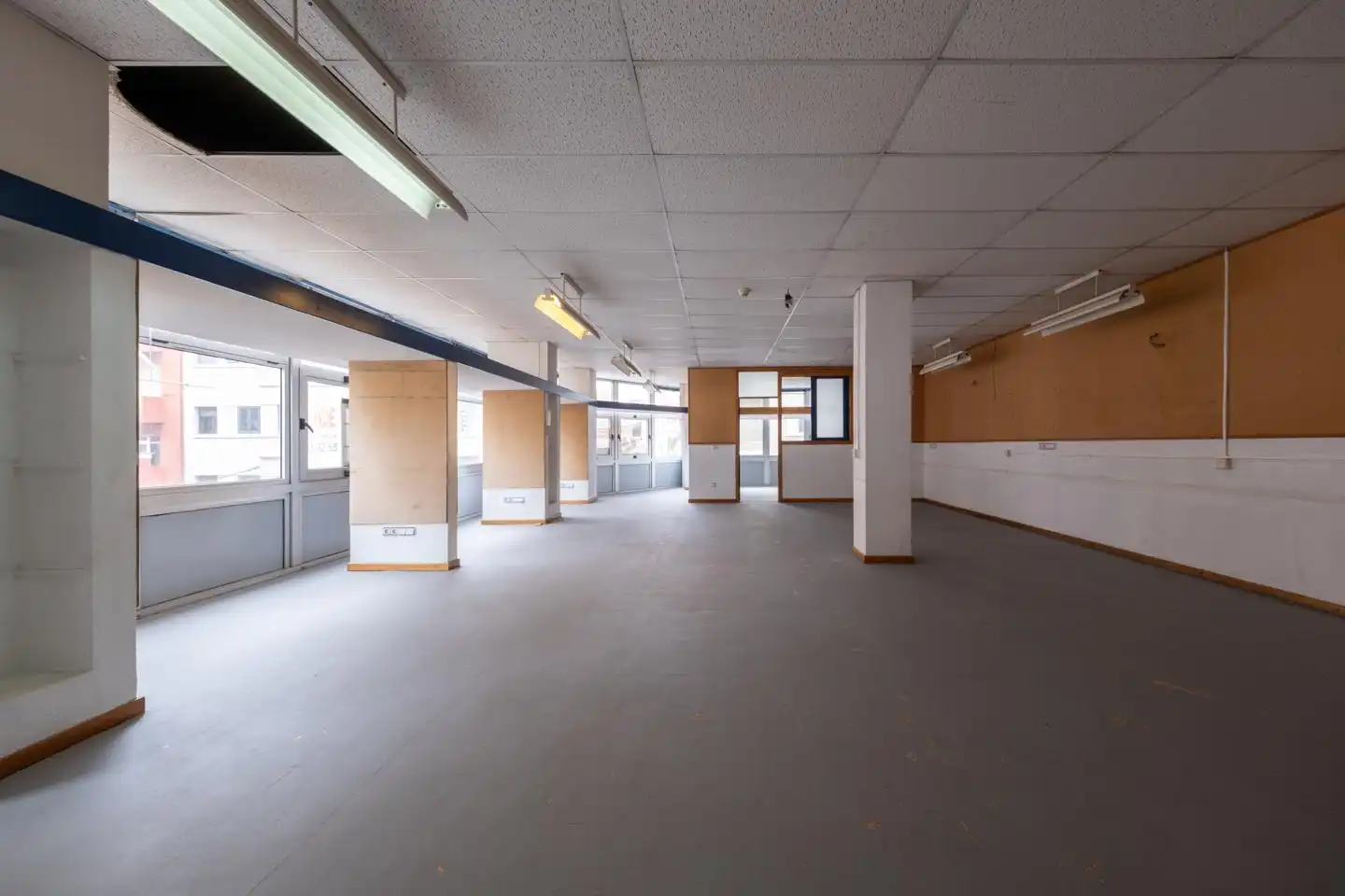 Office space for sale in Senador Castillo Olivares 14, imagen 23