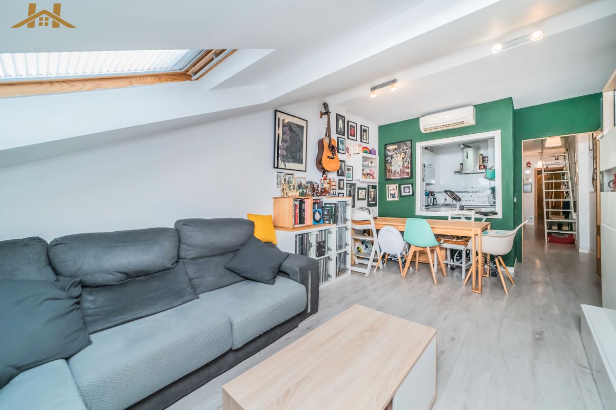 Living room of Flat for sale in Pinto  with Air Conditioner, Heating and Oven