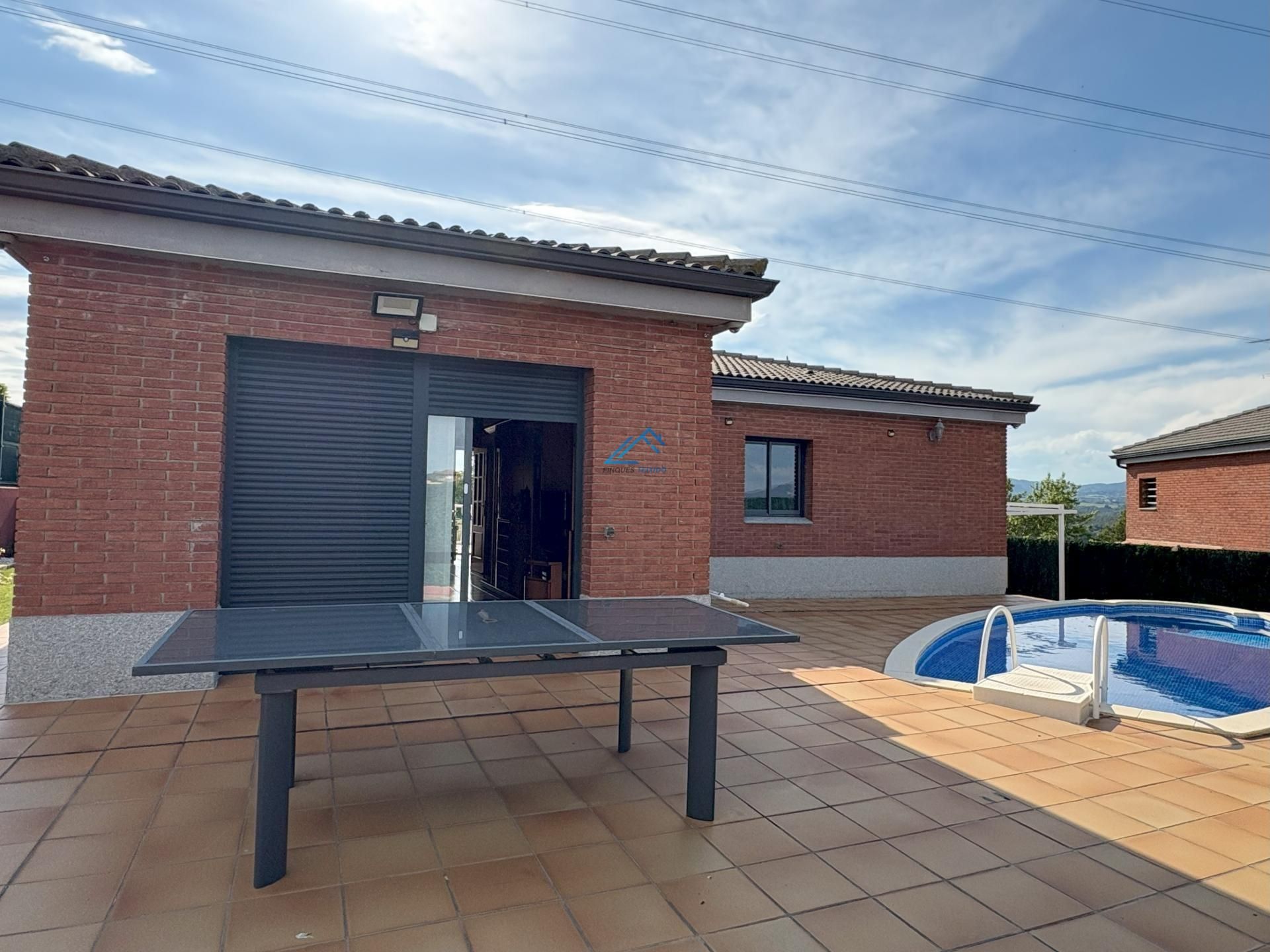 Exterior view of House or chalet for sale in Masquefa  with Air Conditioner, Heating and Private garden