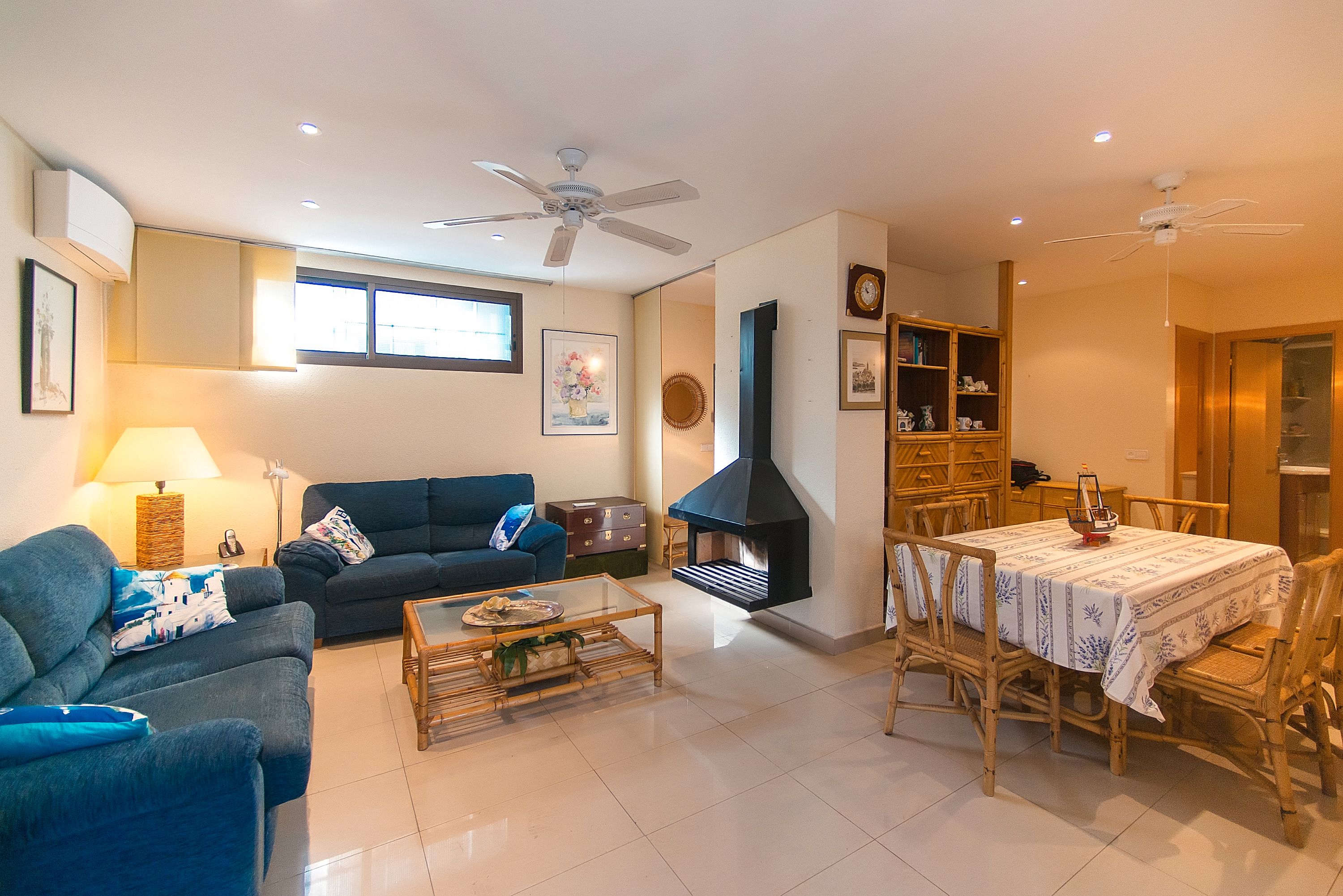 Living room of Apartment for sale in Castell-Platja d'Aro  with Air Conditioner, Terrace and Furnished