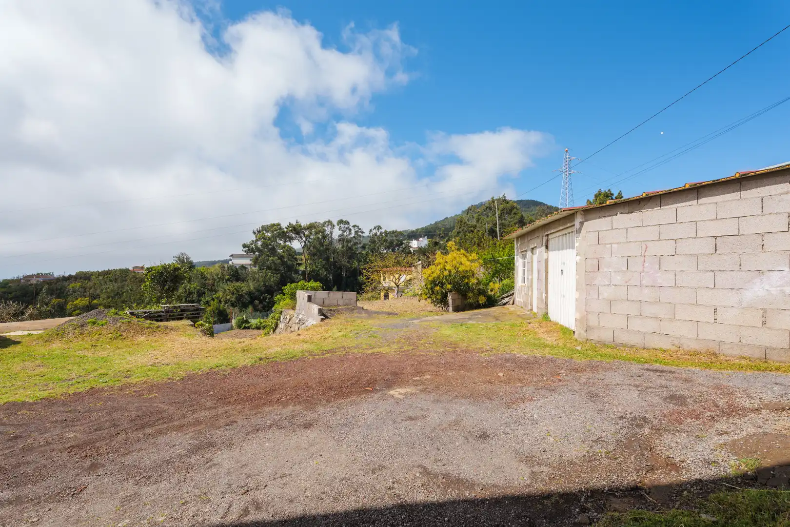 Vista exterior de Casa o xalet en venda en El Rosario amb Jardí privat, Terrassa i Forn