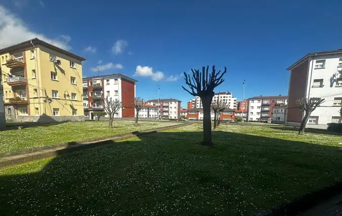 Exterior view of Flat for sale in Gijón   with Heating, Private garden and Furnished