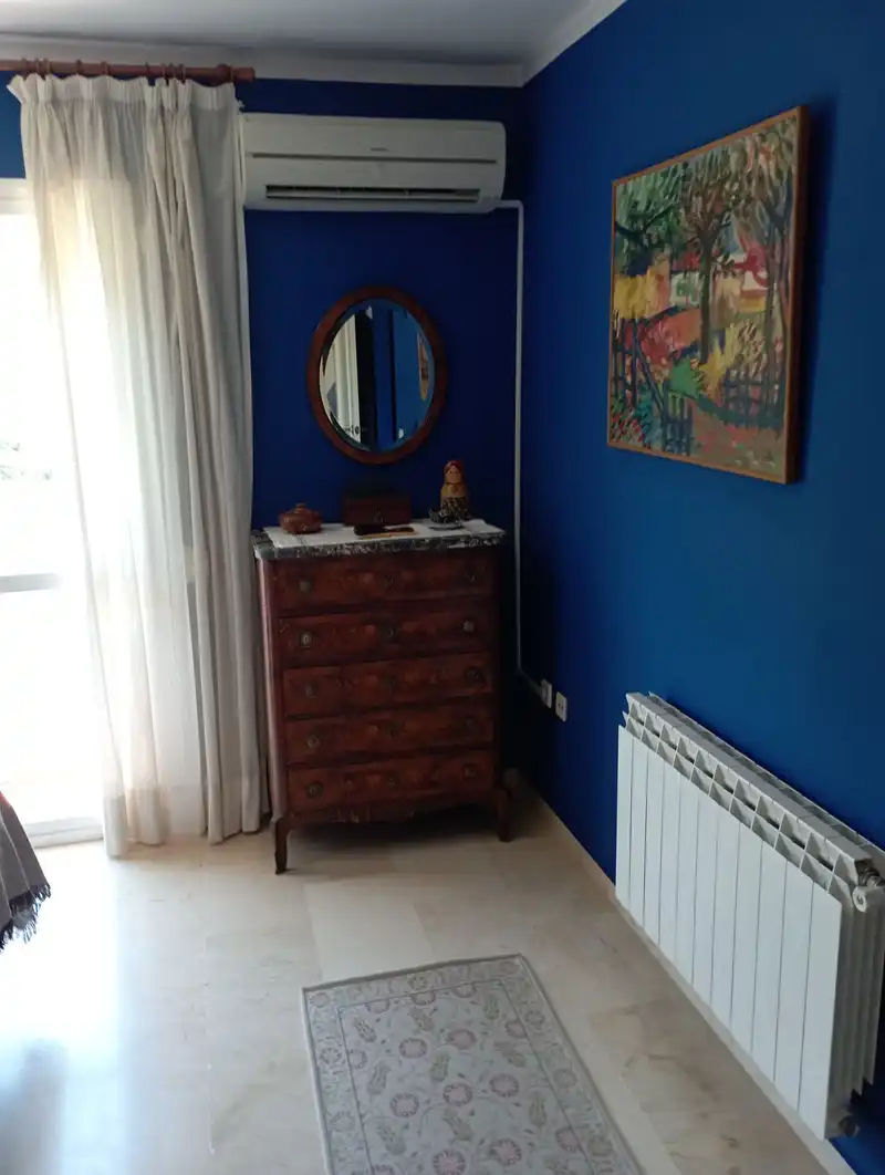 Dormitori de Casa adosada en venda en Marbella amb Aire condicionat, Terrassa i Piscina