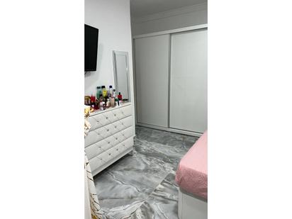 Dormitori de Pis en venda en  Valencia Capital amb Aire condicionat i Balcó