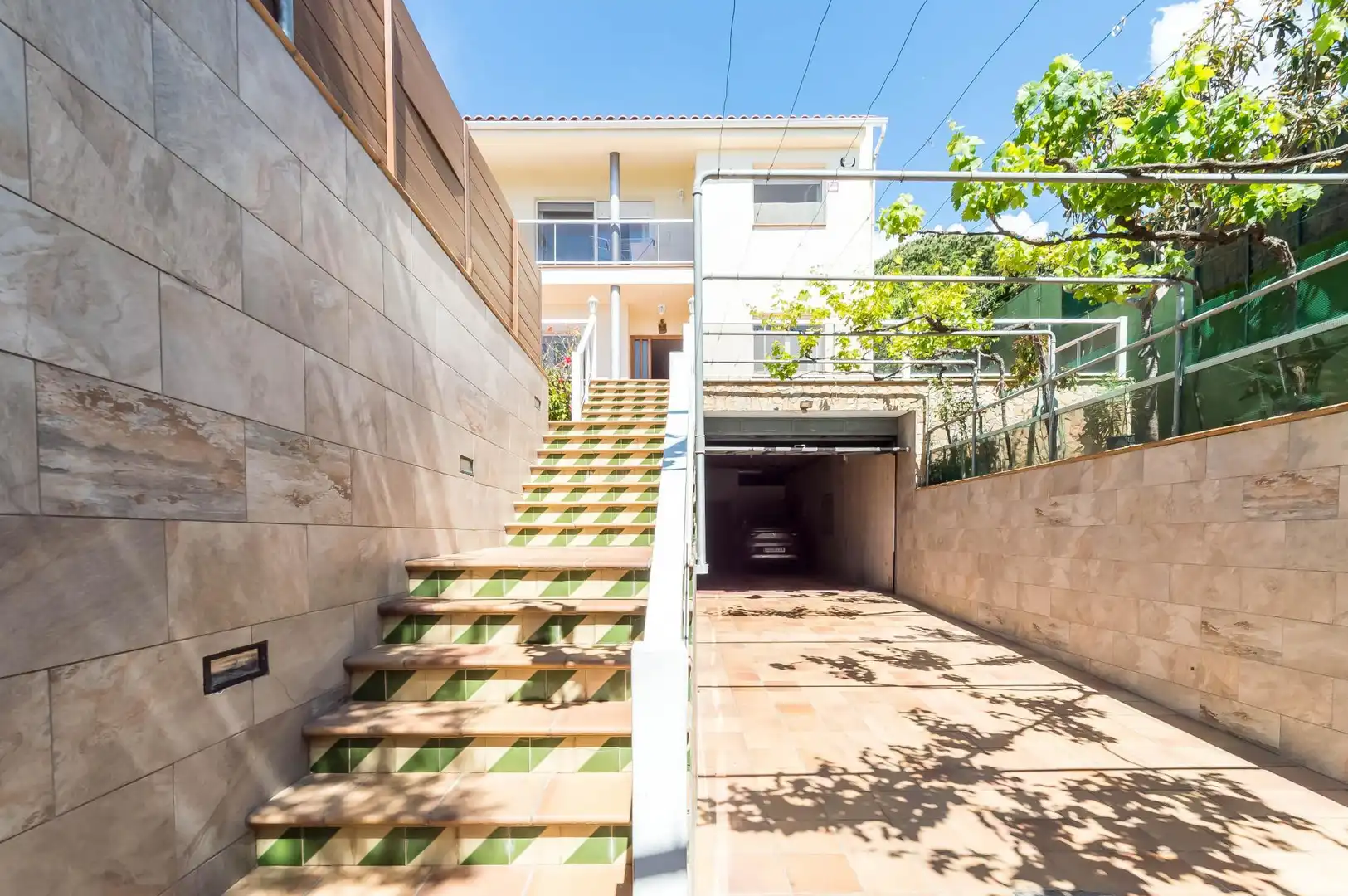Detached house with terrace for sale in Montgoda, imagen 16