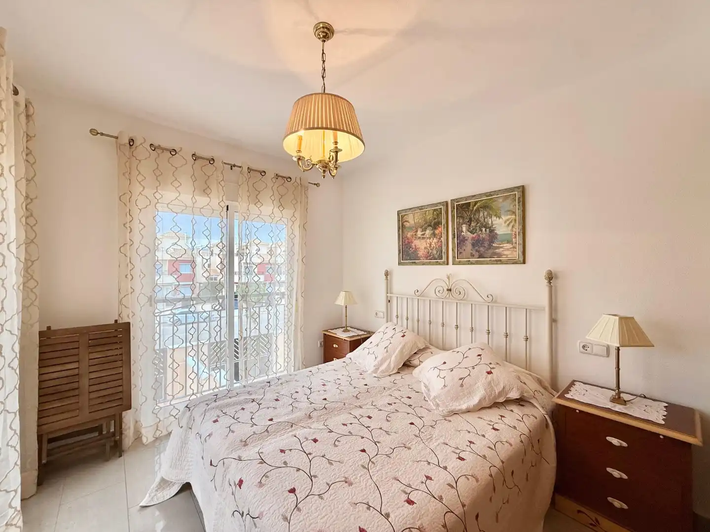 Habitación de Casa adosada de alquiler en Pilar de la Horadada con Aire acondicionado, Calefacción y Jardín privado