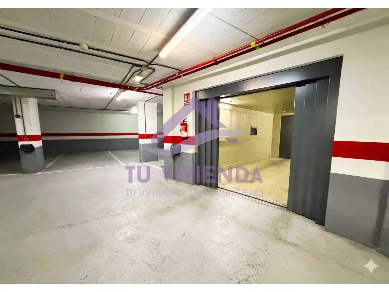 Parking of Flat for sale in Valladolid  with Air Conditioner, Heating and Parquet flooring