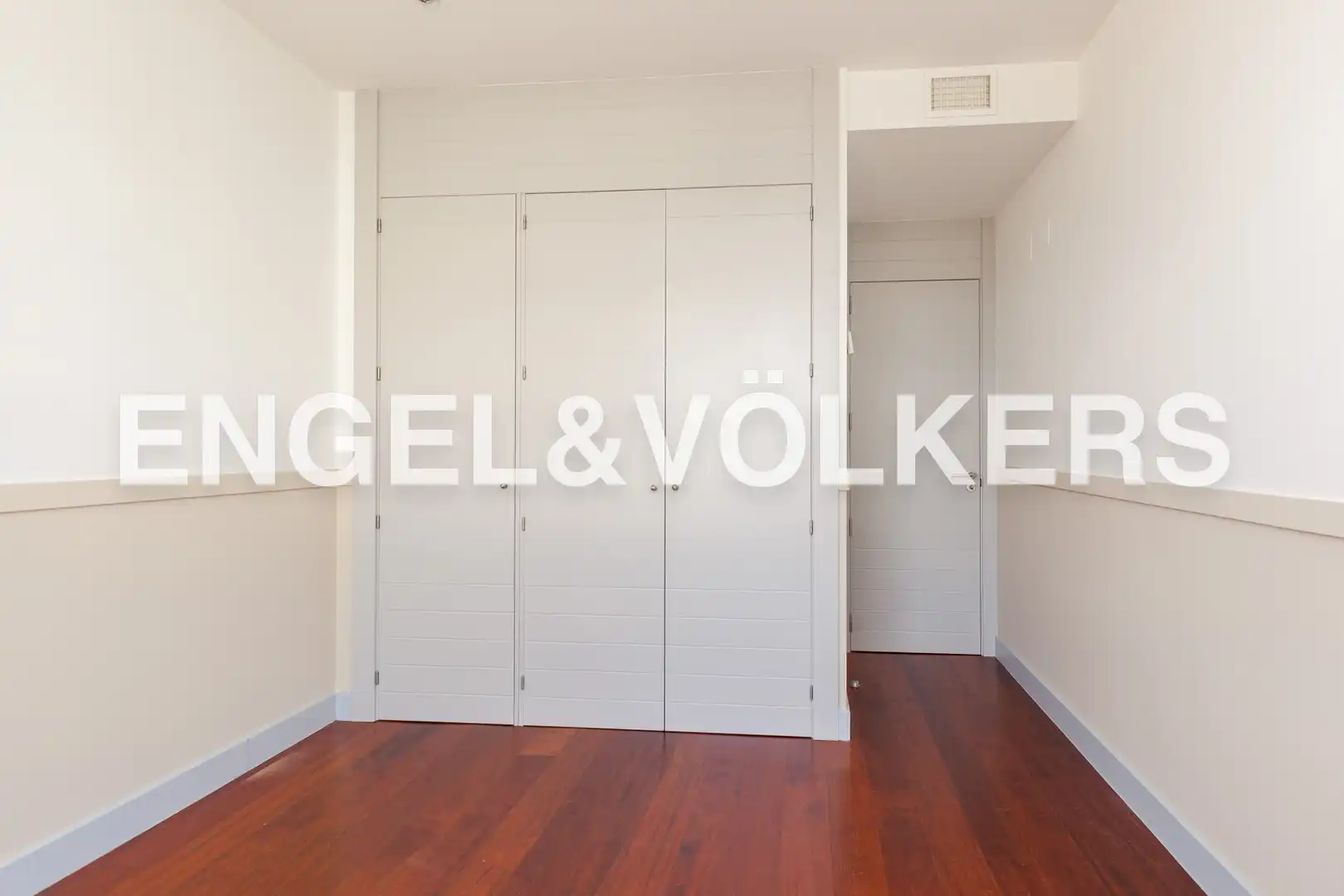 Habitación de Ático de alquiler en Pozuelo de Alarcón con Calefacción, Jardín privado y Terraza