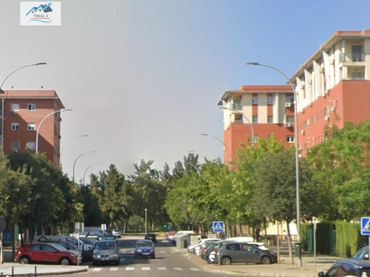 Flat with garden for sale in Calle ILDEFONSO MARAÑON LAVIN