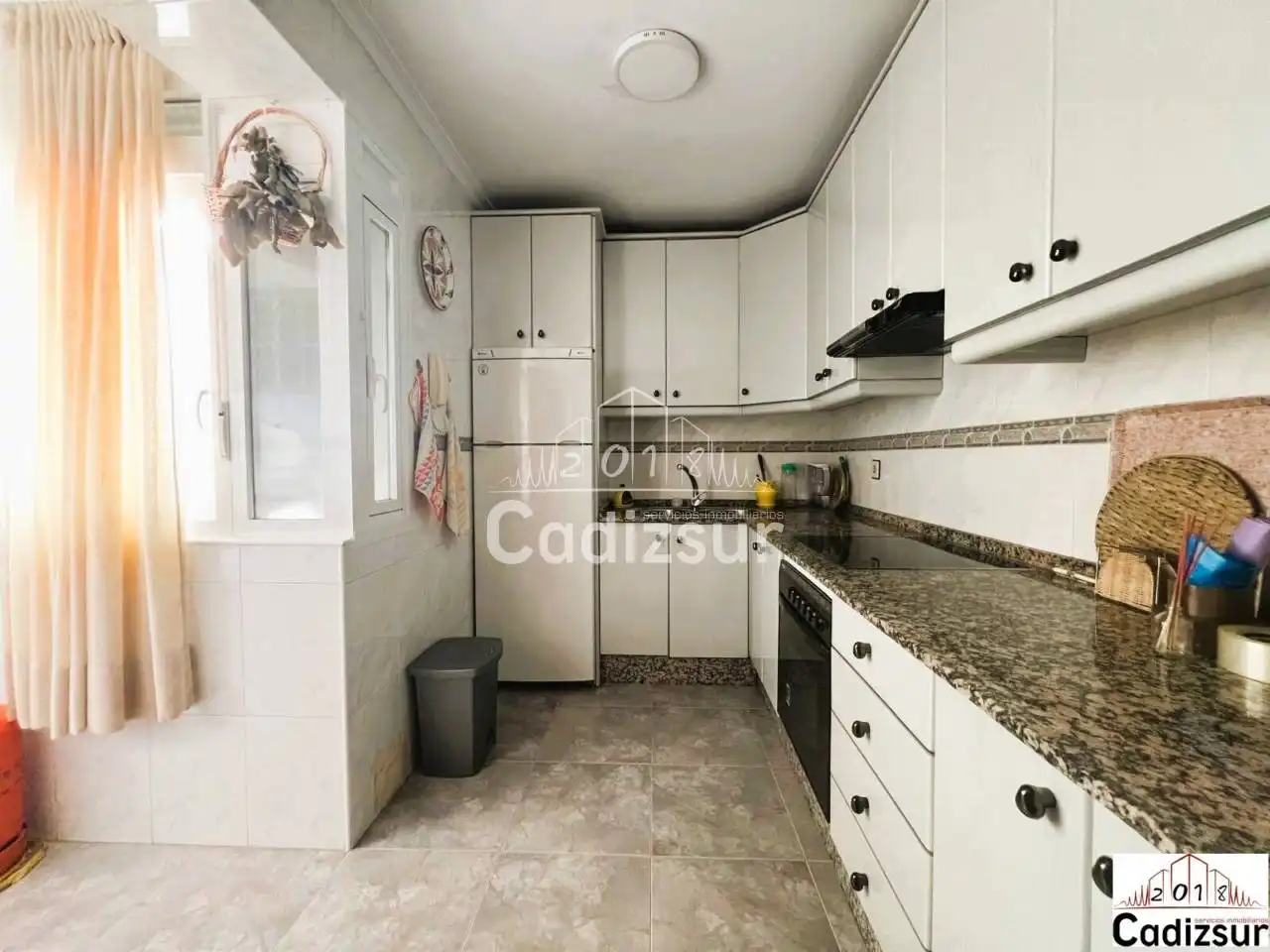 Cocina de Piso en venta en Cádiz con Aire acondicionado y Alarma