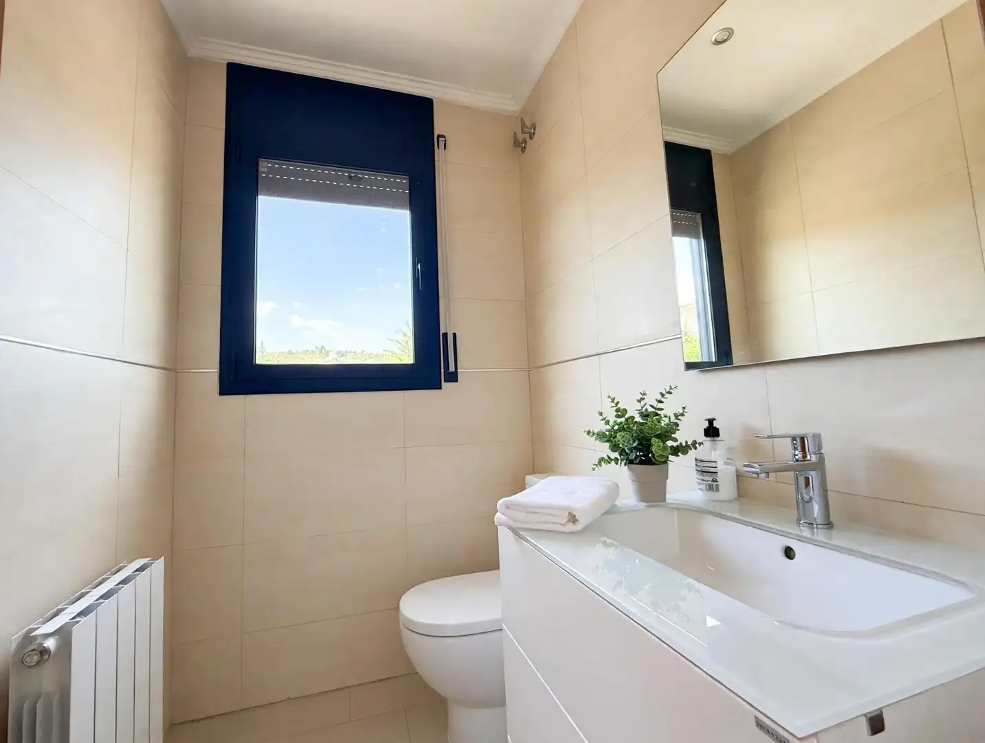 Casa amb terrassa en venda a Santa Susanna, imagen 8
