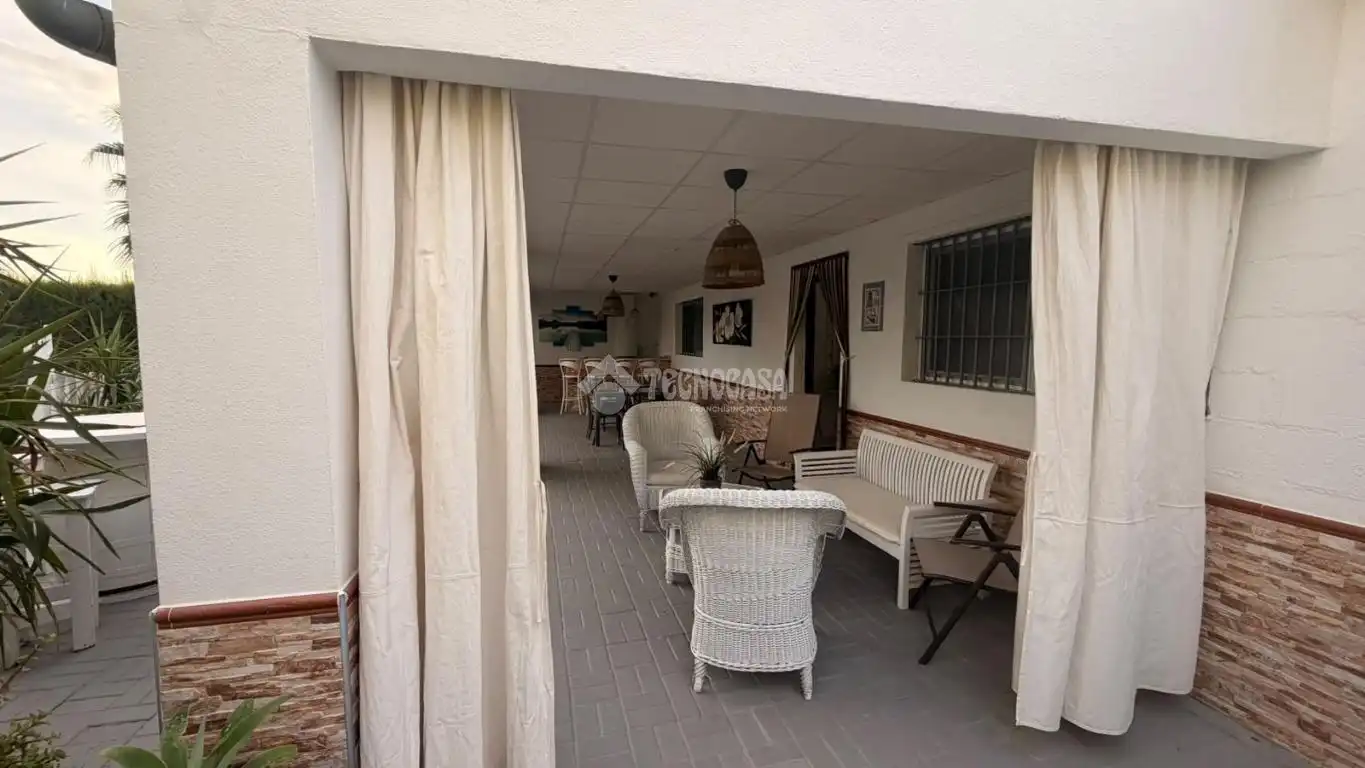 Terrassa de Finca rústica en venda en La Lantejuela , Sevilla