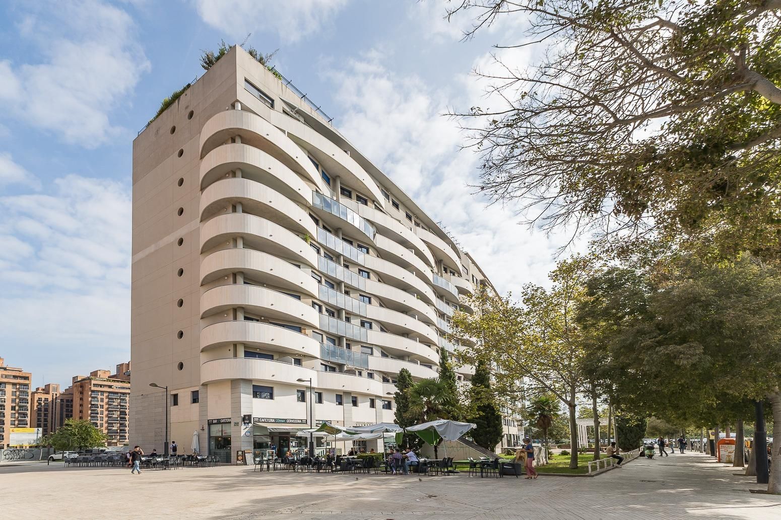 Exterior view of Flat for sale in  Valencia Capital  with Air Conditioner and Heating