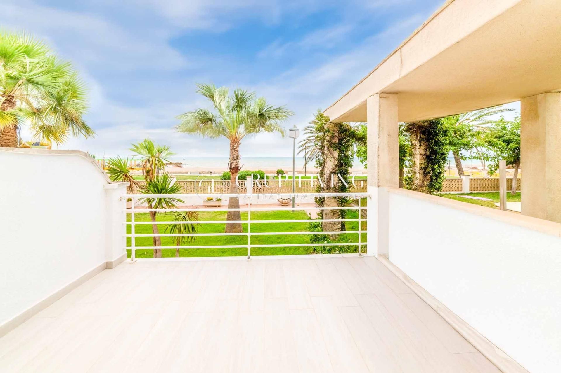 Terraza de Piso en venta en Cubelles con Aire acondicionado, Jardín privado y Parquet