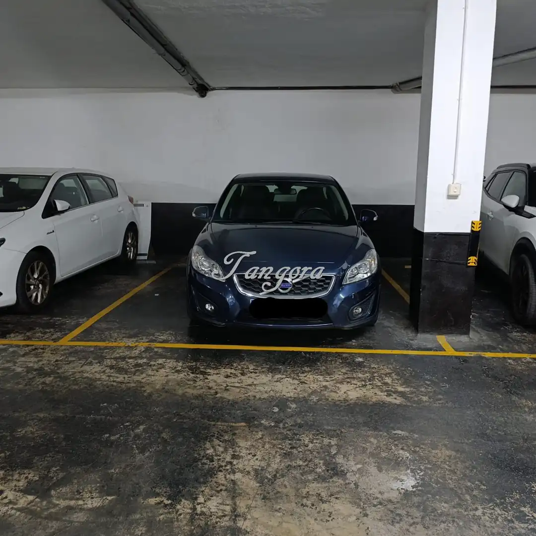 Parking de Piso en venta en Getxo  con Calefacción, Parquet y Terraza