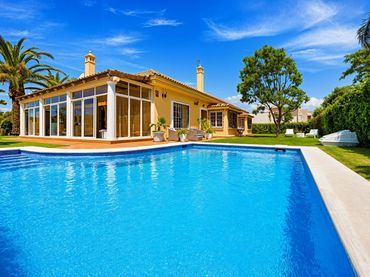 Xalet amb piscina en venda a Novo Sancti Petri