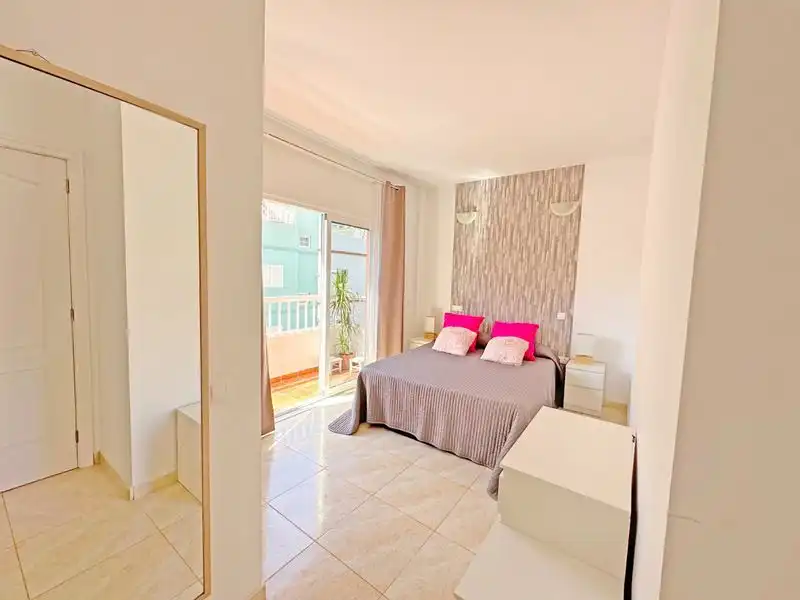 Habitación de Piso en venta en San Bartolomé de Tirajana con Aire acondicionado, Terraza y Amueblado