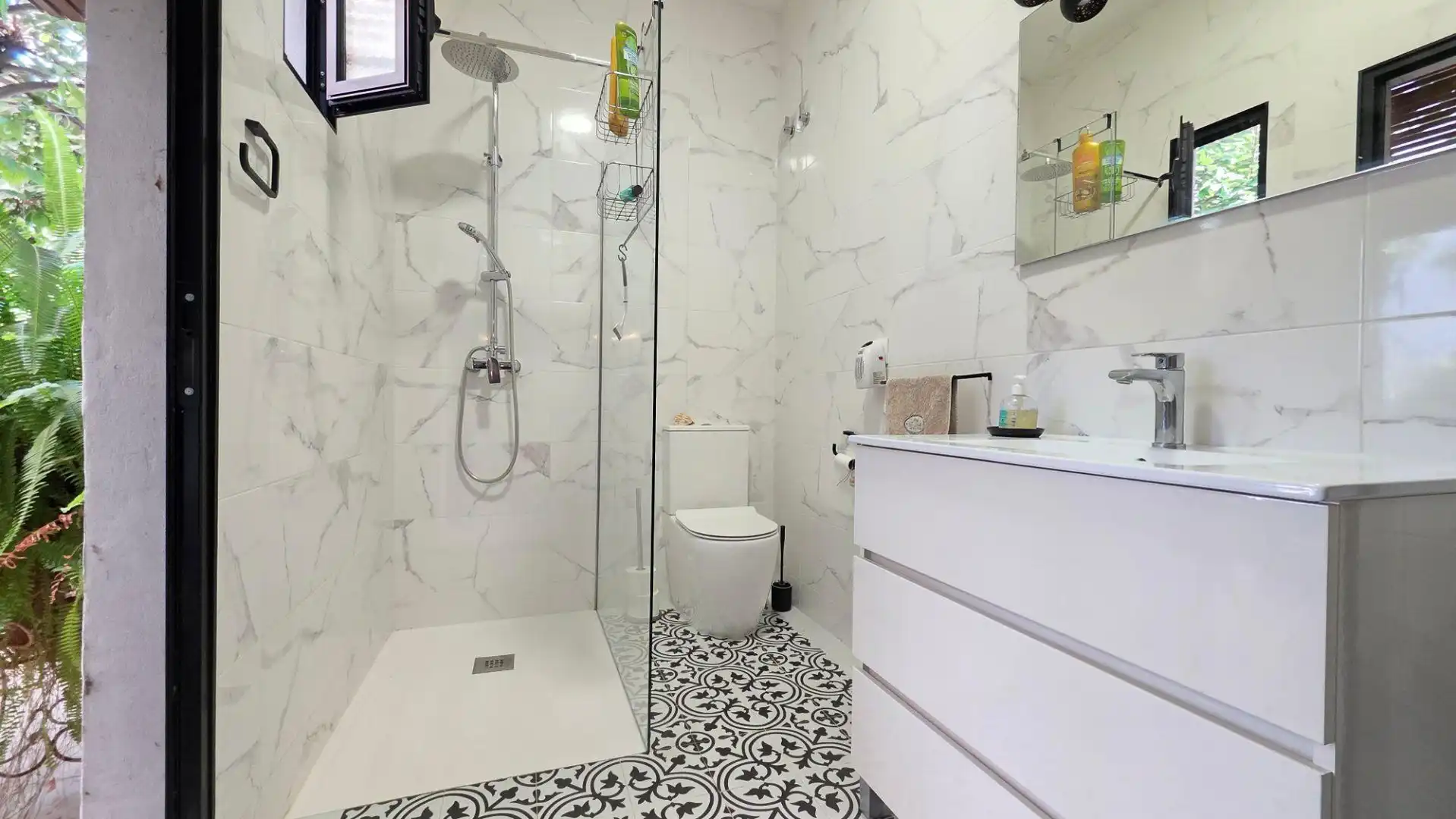 Bany de Casa o xalet en venda en El Real de Gandia amb Aire condicionat, Calefacció i Jardí privat