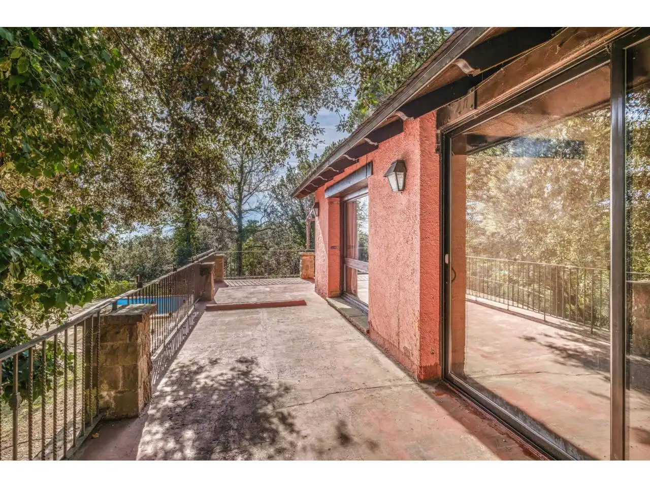 Terrassa de Casa o xalet en venda en Sant Quirze Safaja amb Calefacció, Jardí privat i Piscina
