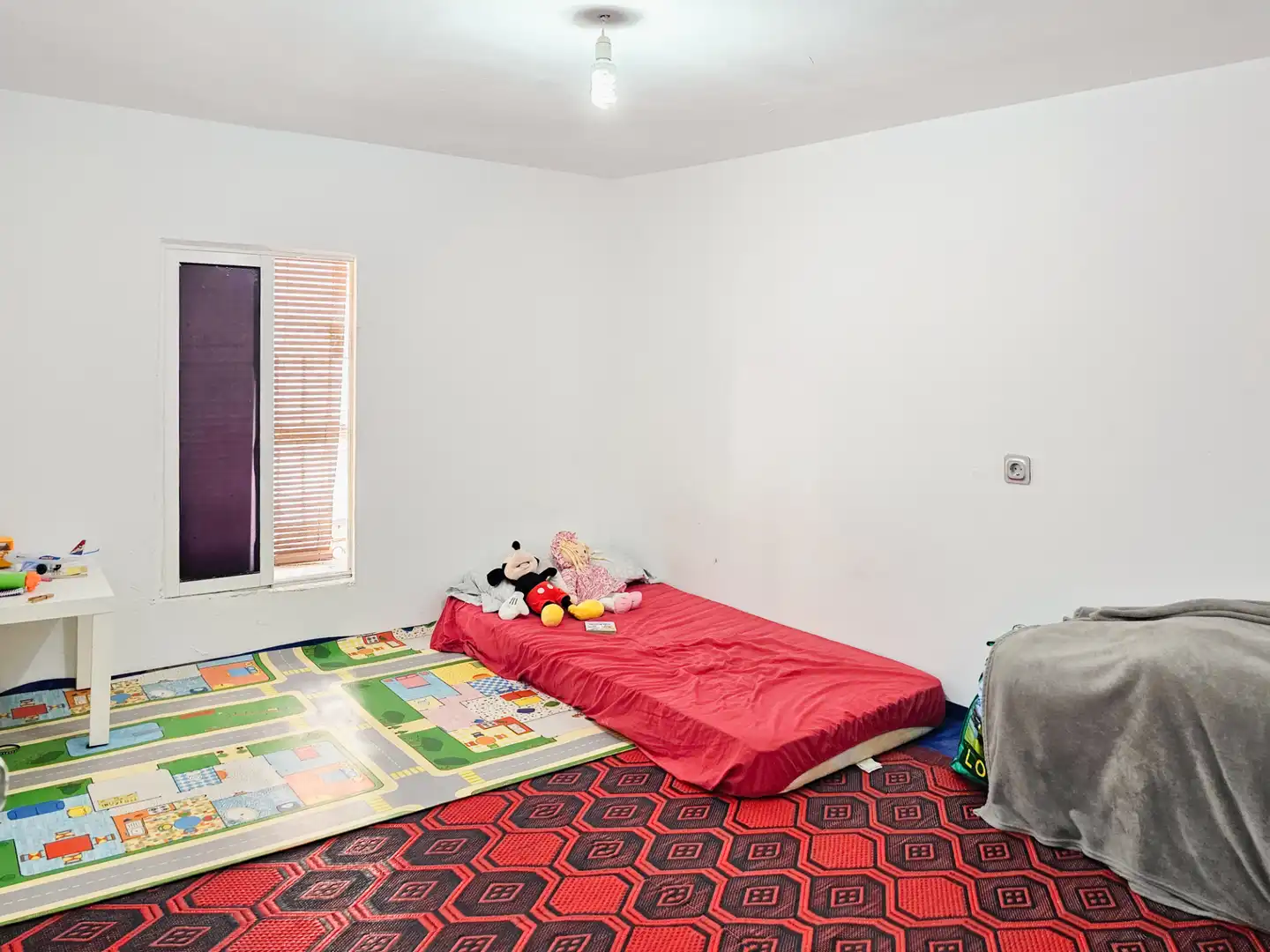 Habitación de Casa o chalet en venta en La Almunia de Doña Godina  con Balcón